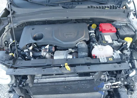 2020 Jeep Renegade Trailhawk 4X4 from USA, damaged, VIN ZACNJBC12LPK96153